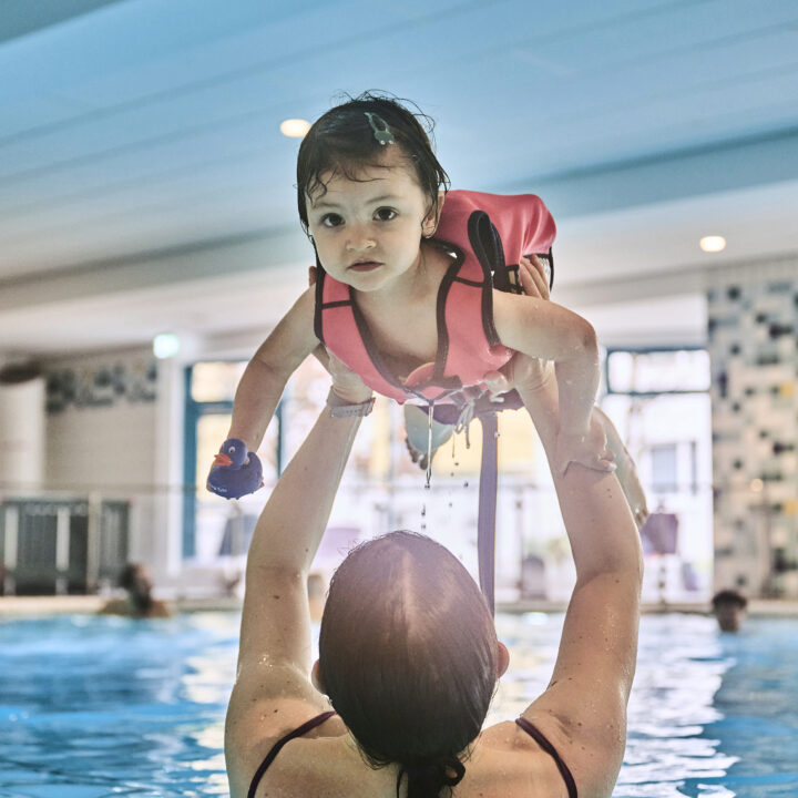 Baby- und Kleinkindschwimmen
